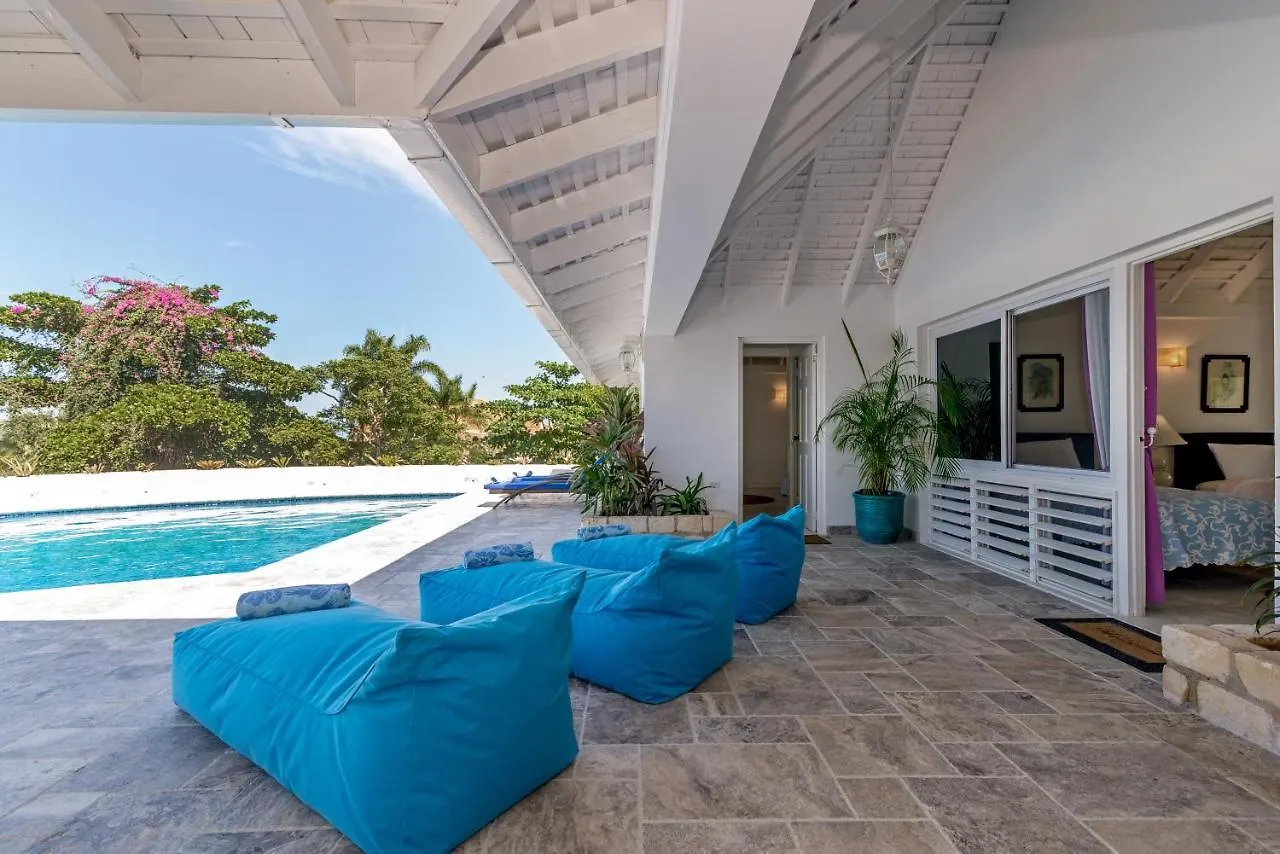Magnificent 5-Bedroom Estate Villa, Sleeps 12 Montego Bay